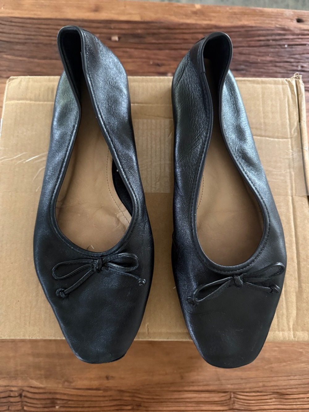 Schutz Classic Black Leather Ballet Flats with Bow